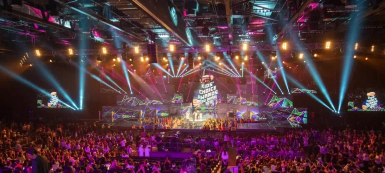 What is Crowd Management? Understand Crowd Control Meaning